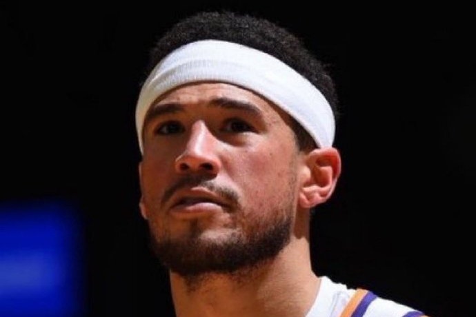 2 年 1.45 亿美元创纪录!布克与太阳提前续约 2 年 1.45 亿美元创纪录!布克与太阳提前续约